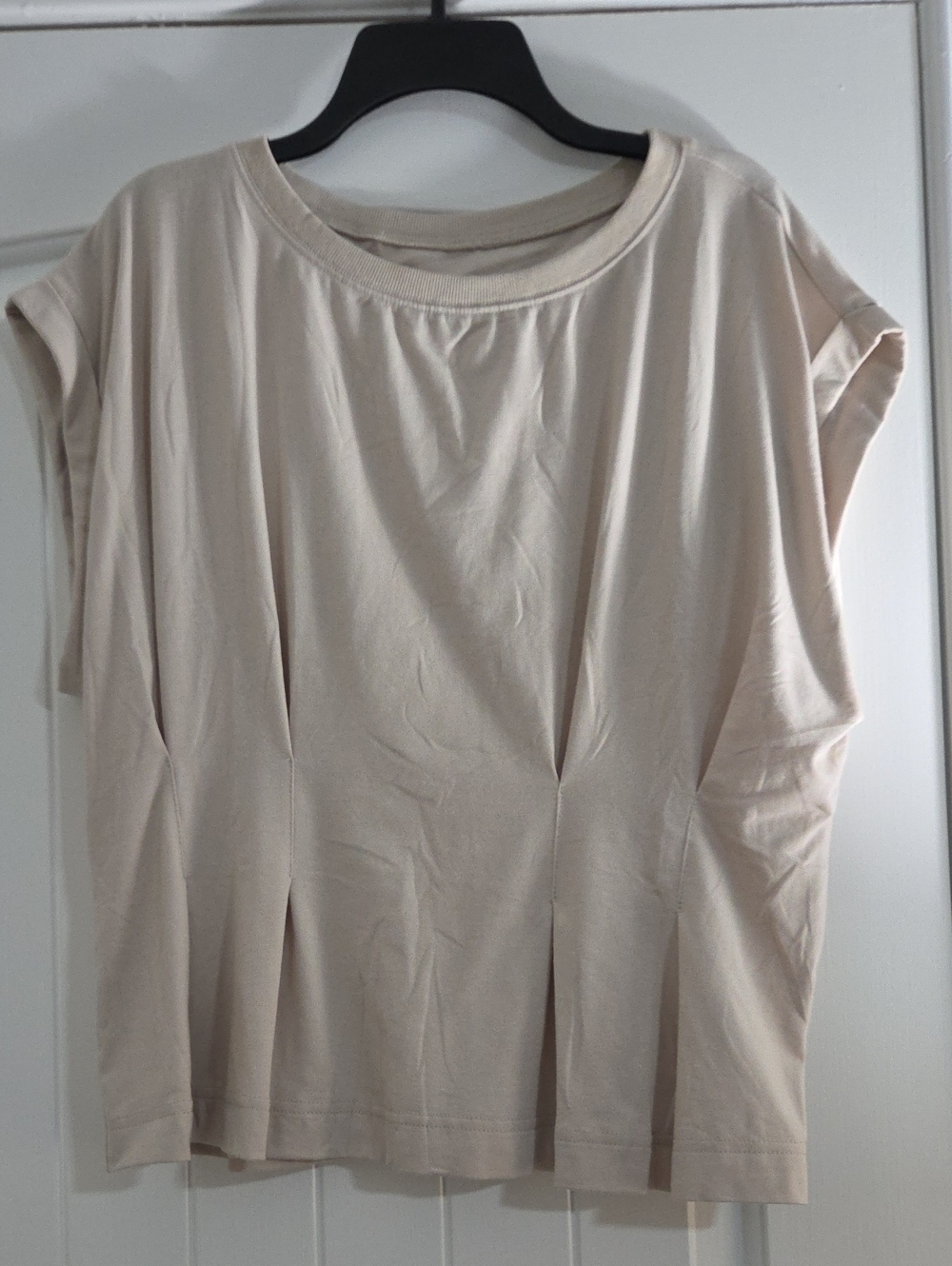 Women’s Cream Pleated Short Sleeve Blouse